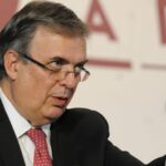 Marcelo Ebrard, canciller mexicano, participa en la reunión plenaria de Morena.