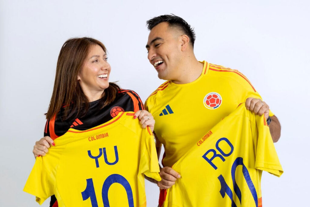 Aventuras-Yu-y-Ro-transforman-el-Mundial-2026-en-ruta-para-viajeros-latinos