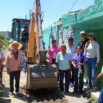 CON OBRAS QUE TRANSFORMAN, ARRANCA EL DRENAJE SANITARIO EN CERRADA LA MONERA