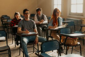 Crean iniciativa para acercar a los universitarios al entorno laboral mientras siguen estudiando (2)